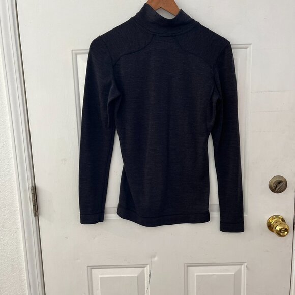 Smartwool Woman's Black 100% Merino Wool Base Layer Top Sz Med - Picture 6 of 9